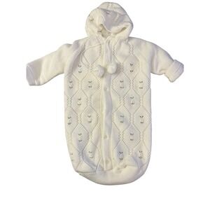 Vintage NWOT Handmade Baby's‎ White Knit Floral Embroidered Hooded Winter Suit